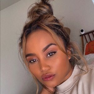 Meet your Posher, Jessa castaneda